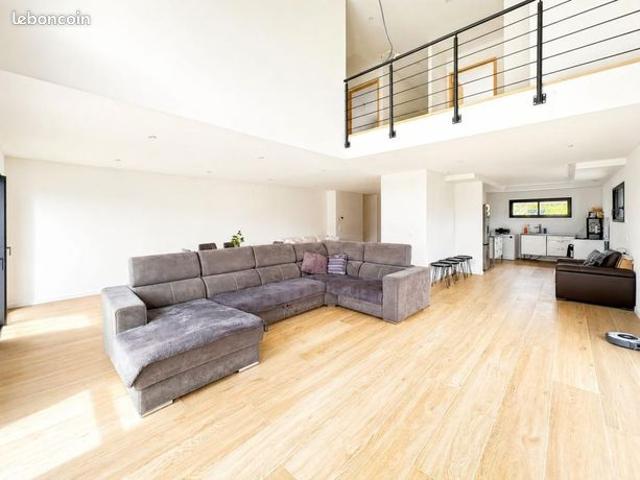 Maison 5 pièces 141 m²