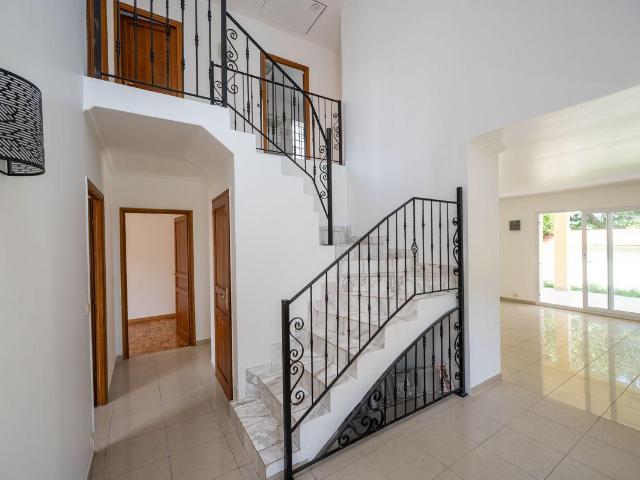 Maison 5 pièces, 141 m² à louer à Antony 92160