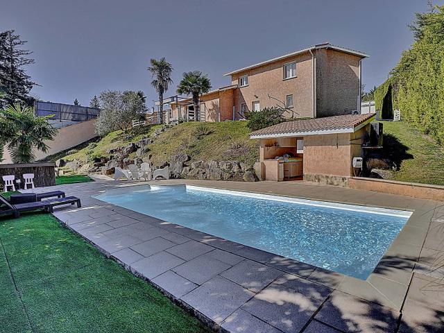 Maison 5 pièces 142 m²