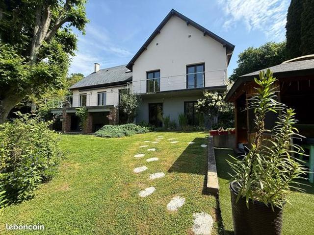Maison 5 pièces 146 m²