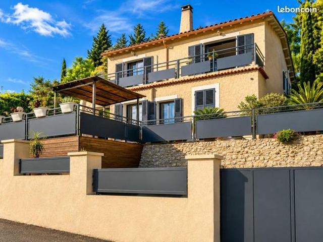 Maison 5 pièces 142 m²