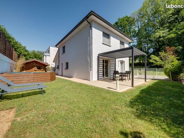Maison 5 pièces 142 m²