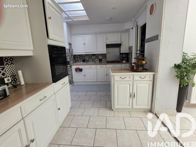 Maison 5 pièces 142 m²