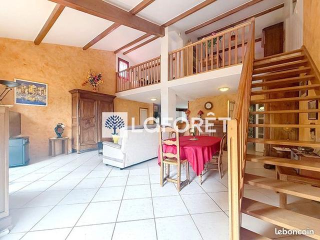 Maison 5 pièces 142 m²