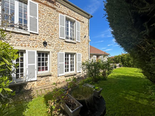 Maison 5 pièces 142 m²