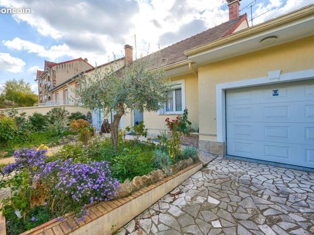 Maison 5 pièces 142 m²