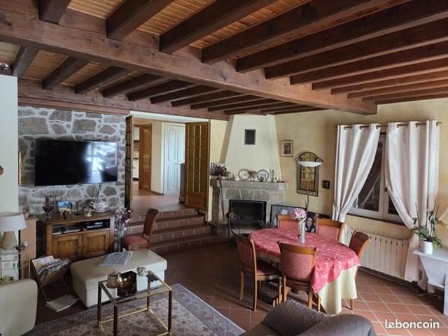 Maison 5 pièces 142 m²