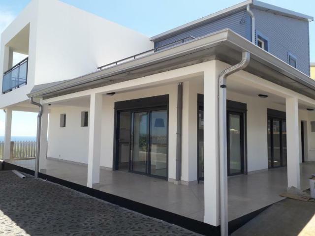 Maison 5 pièces 142 m²