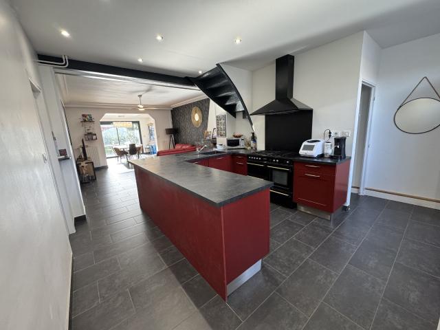 Maison 5 pièces 142 m²