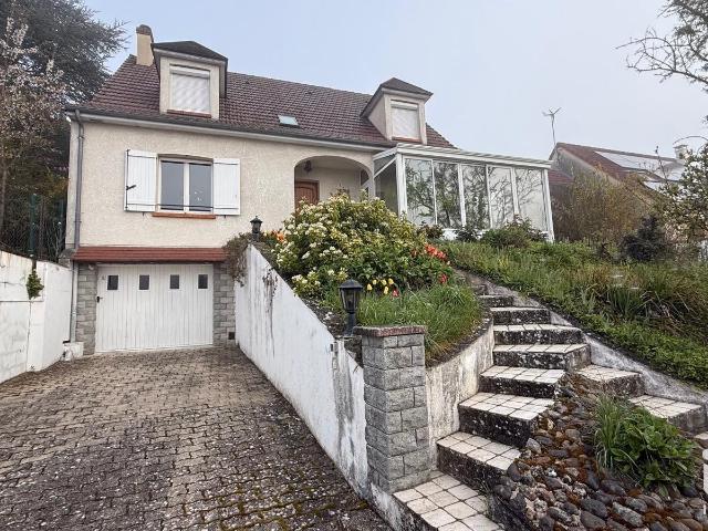 Maison 5 pièces 142 m²