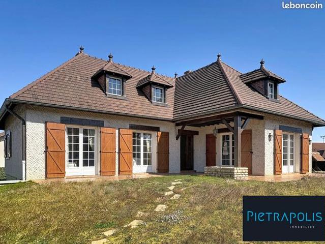 Maison 5 pièces 142 m²