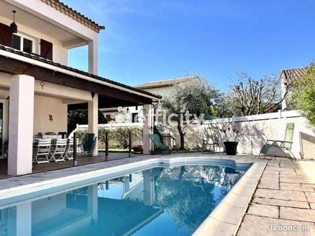 Maison 5 pièces 142 m²