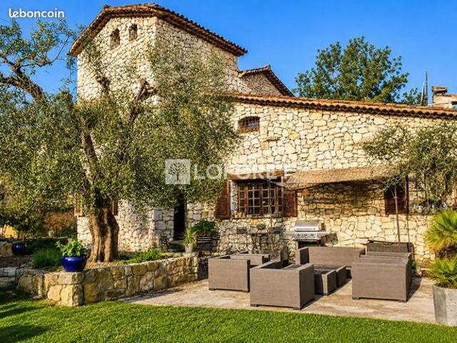 Maison 5 pièces 166 m²
