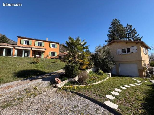 Maison 5 pièces 143 m²