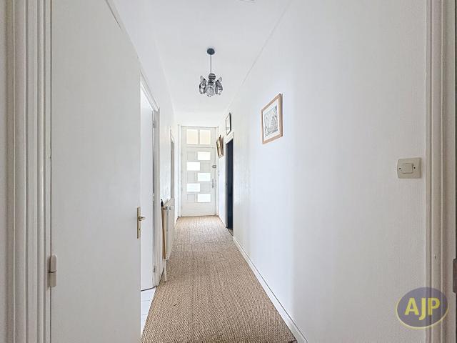 Maison 5 pièces 143 m²