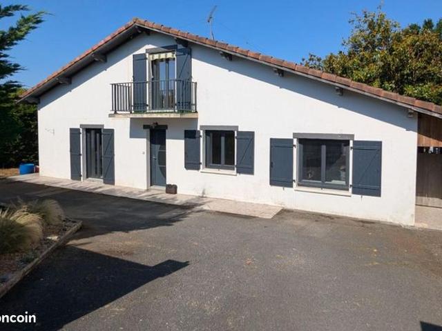 Maison 5 pièces 143 m²