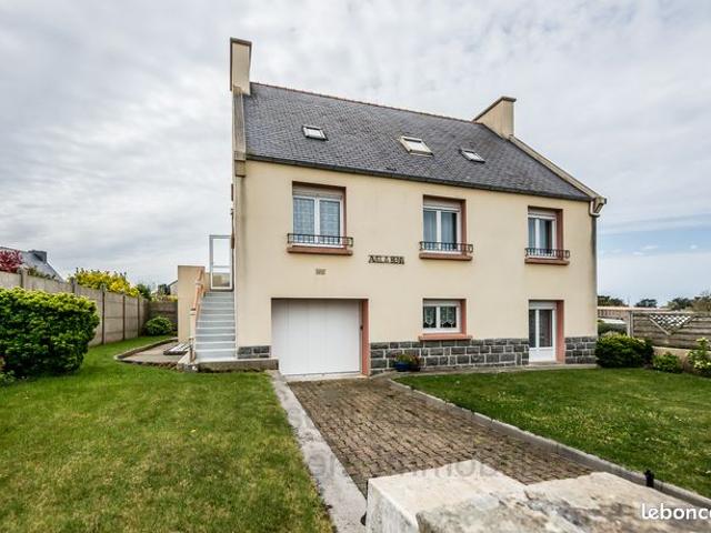 Maison 9 pièces 143 m²