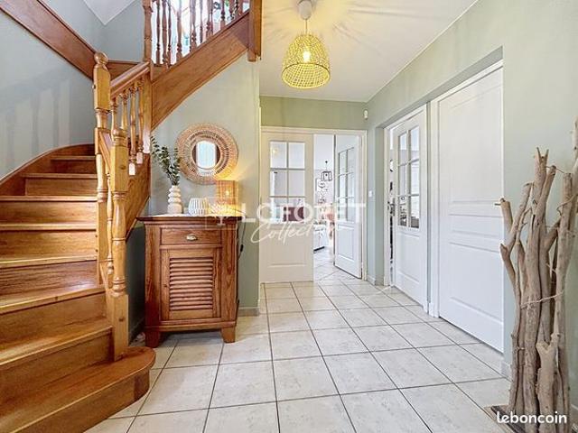 Maison 5 pièces 143 m²