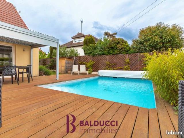 Maison 5 pièces 143 m²