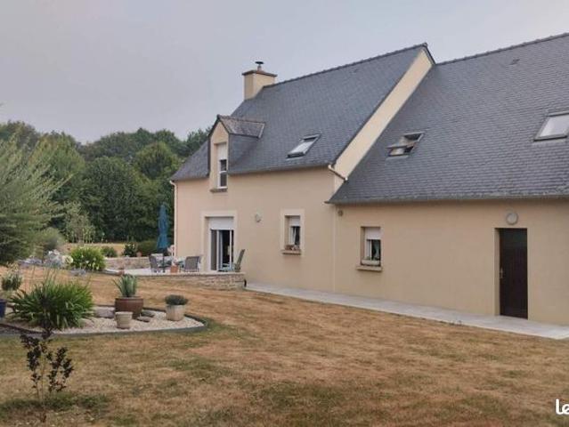 Maison 5 pièces 143 m²