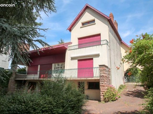 Maison 5 pièces 143 m²