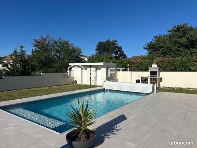 Maison 5 pièces 143 m²