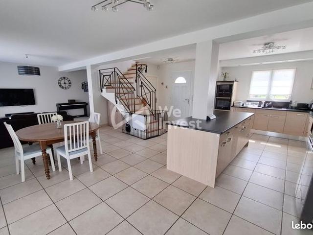 Maison 5 pièces 143 m²