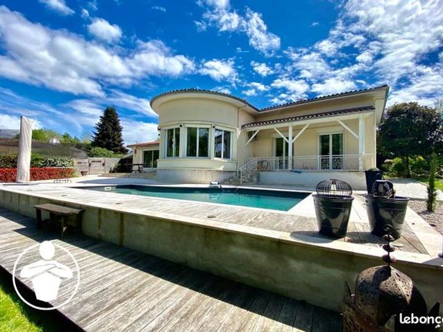 Maison 5 pièces 143 m²