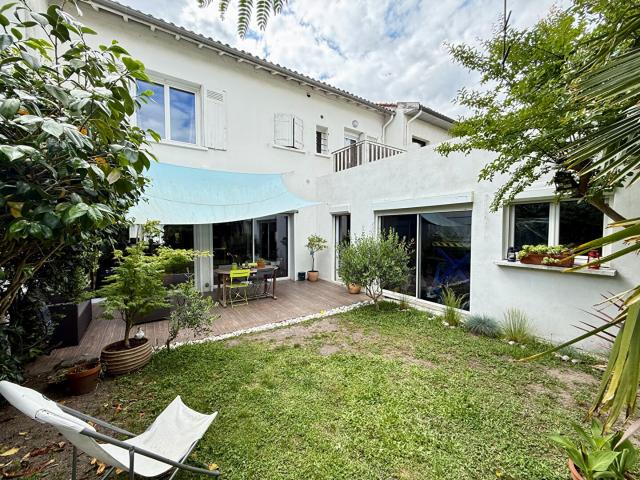 Maison 5 pièces 143 m²