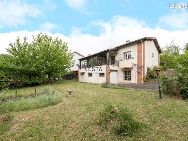 Maison 5 pièces 143 m²