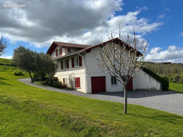 Maison 5 pièces 143 m²