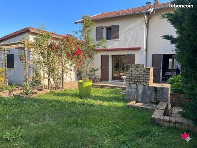 Maison 5 pièces 143 m²