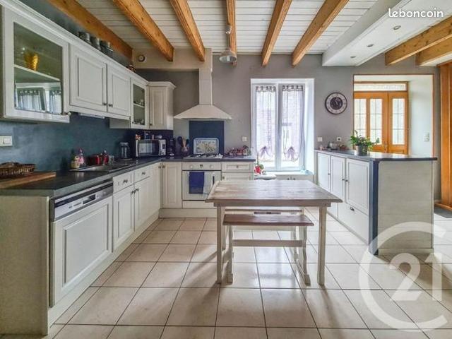 Maison 5 pièces 143 m²
