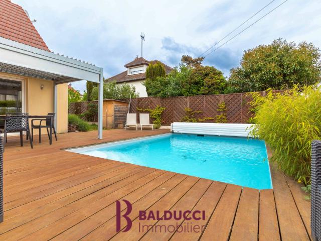 Maison 5 pièces 143 m²