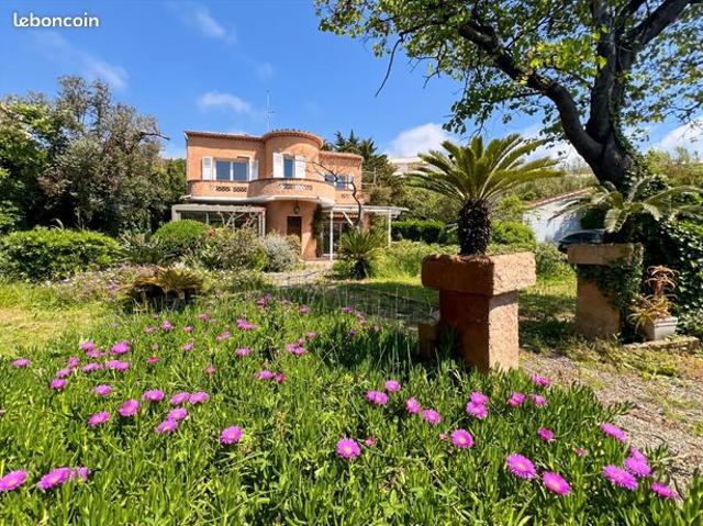 Maison 5 pièces 154 m²