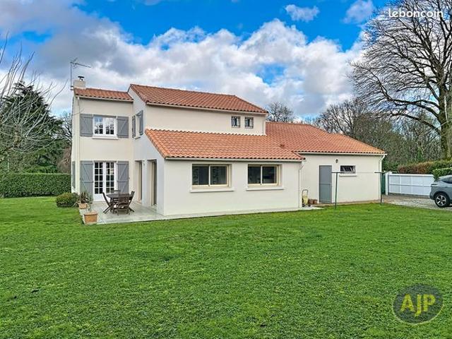 Maison 5 pièces 163 m²