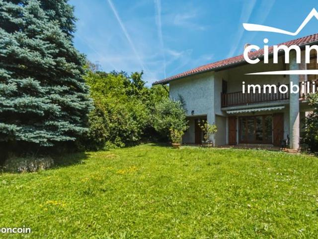 Maison 5 pièces 154 m²