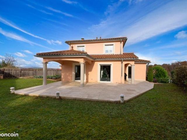 Maison 5 pièces 150 m²