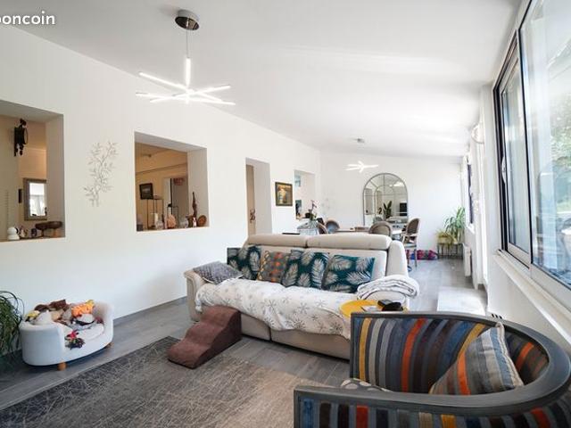 Maison 5 pièces 155 m²