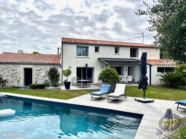 Maison 5 pièces 155 m²