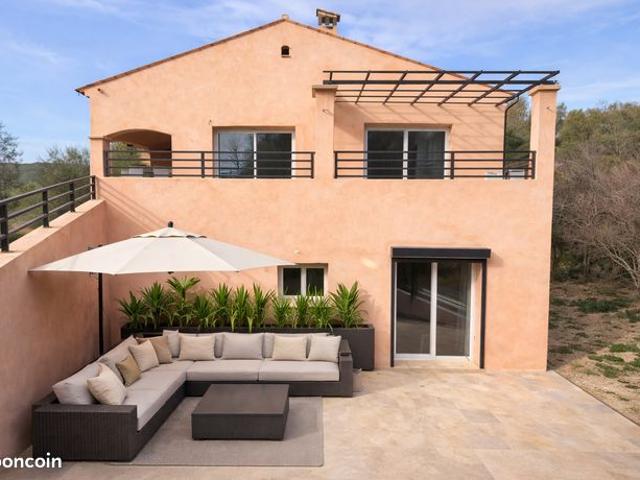 Maison 5 pièces 155 m²