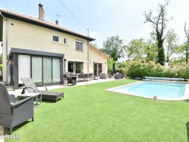 Maison 5 pièces 155 m²