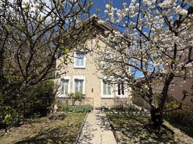 Maison 5 pièces 155 m²