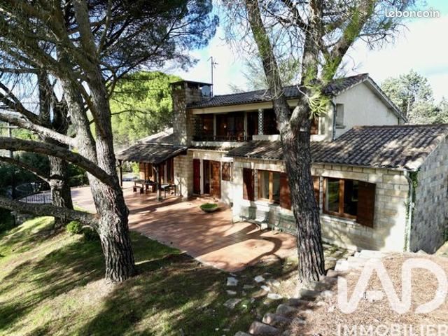 Maison 5 pièces 155 m²
