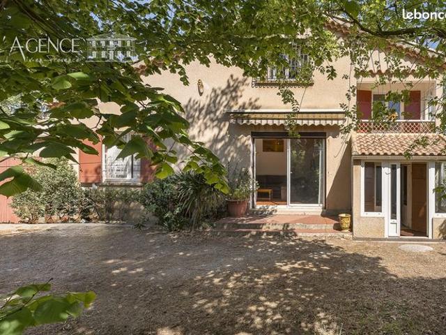 Maison 5 pièces 156 m²