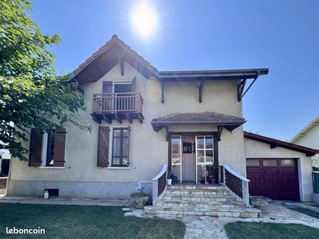 Maison 5 pièces 156 m²
