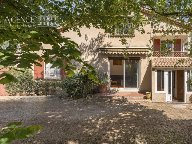 Maison 5 pièces 156 m²