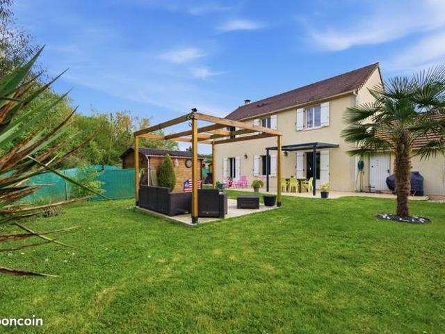 Maison 5 pièces 156 m²