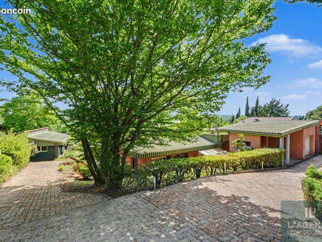 Maison 5 pièces 156 m²
