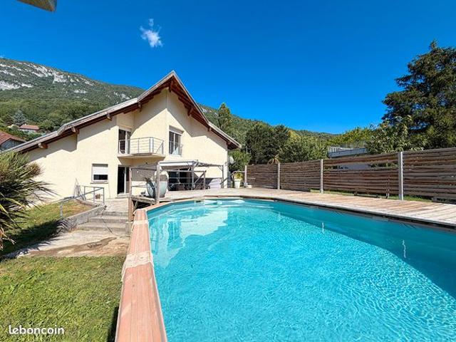 Maison 5 pièces 156 m²